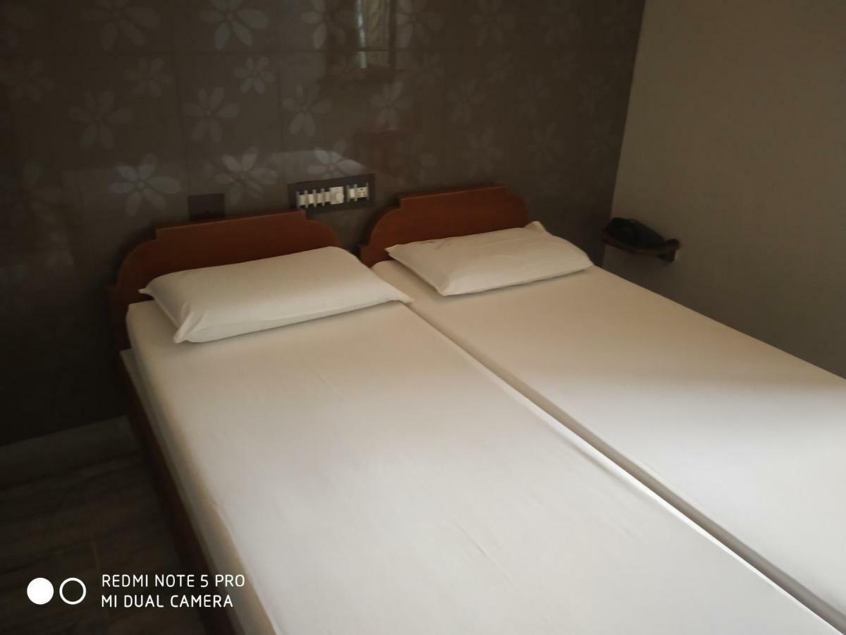 Krishna Lodge Tiruchirappalli Екстер'єр фото