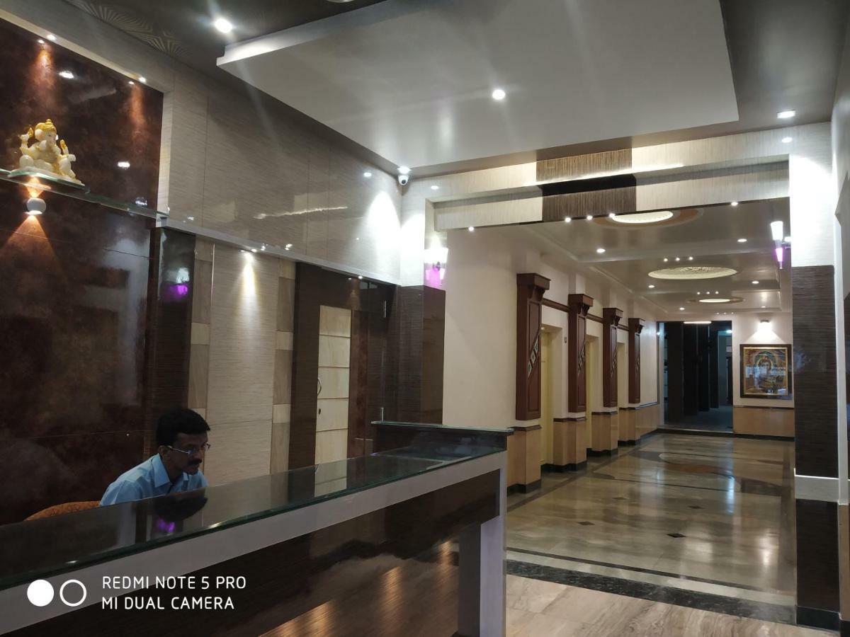 Krishna Lodge Tiruchirappalli Екстер'єр фото