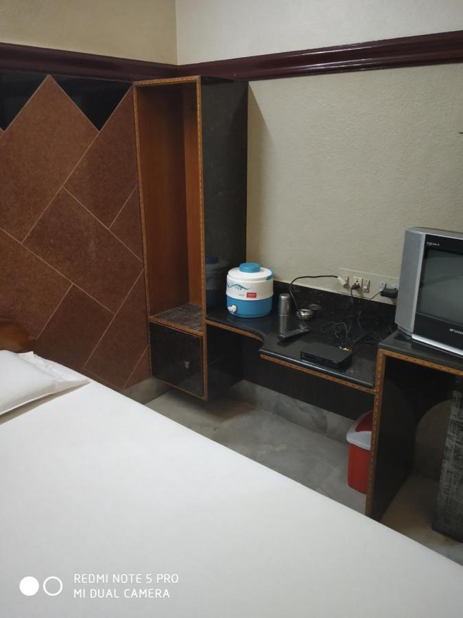 Krishna Lodge Tiruchirappalli Екстер'єр фото